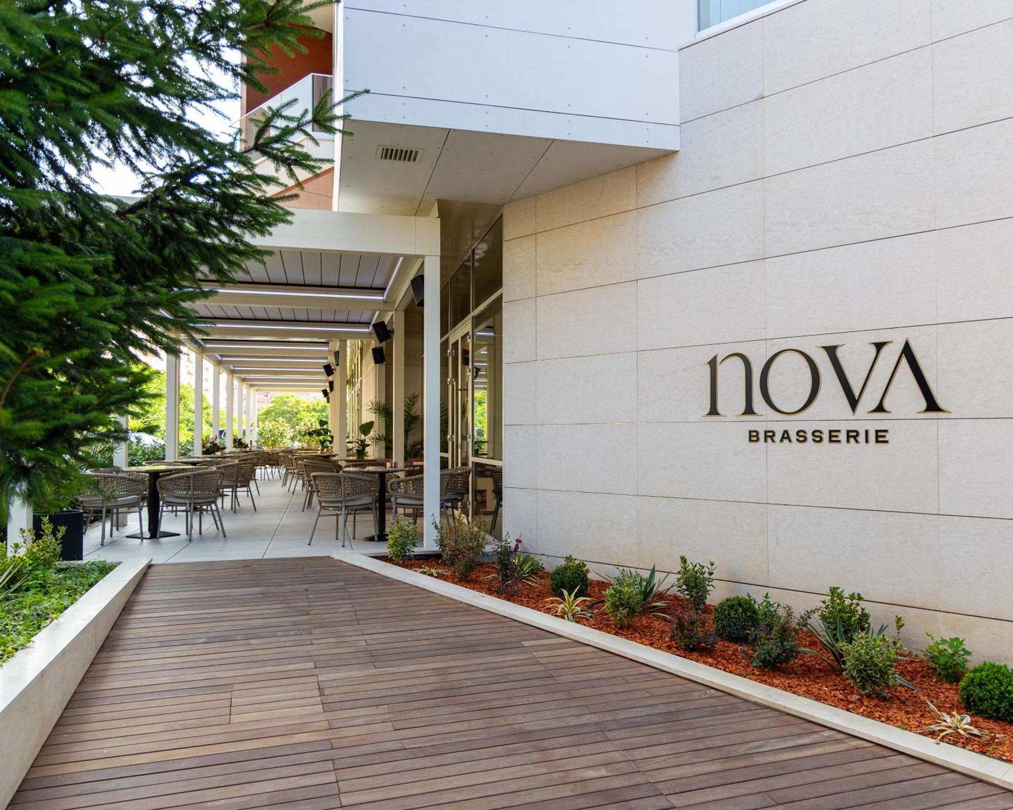 טרגובישטה Hotel Nova Luxury מראה חיצוני תמונה